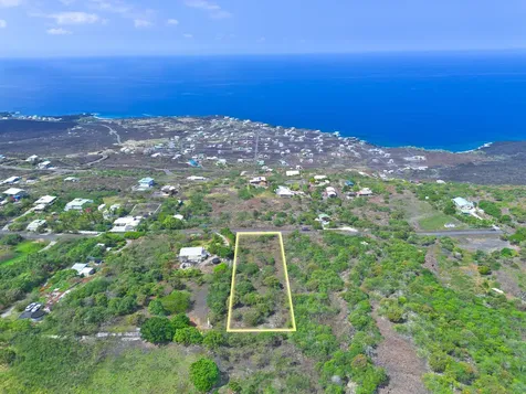 Awapuhi Avenue Captain Cook HI 96704