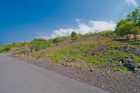 Awapuhi Avenue Captain Cook HI 96704