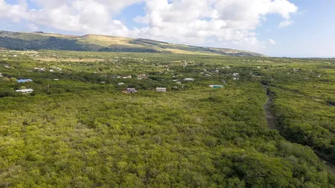 Kaalualu Road Naalehu HI 96772
