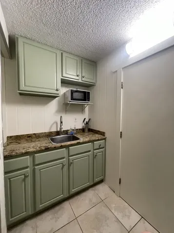 75-5776 Kuakini Highway Kailua-kona HI 96740