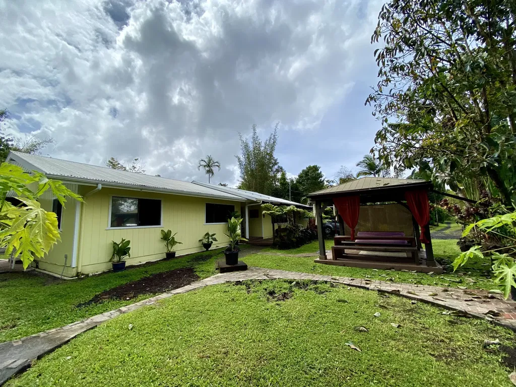 15-2037 24th Avenue Keaau HI 96749