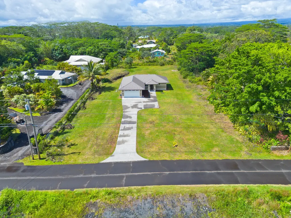 15-1736 7th Avenue Keaau HI 96749