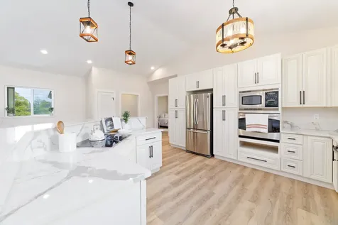 15-1736 7th Avenue Keaau HI 96749