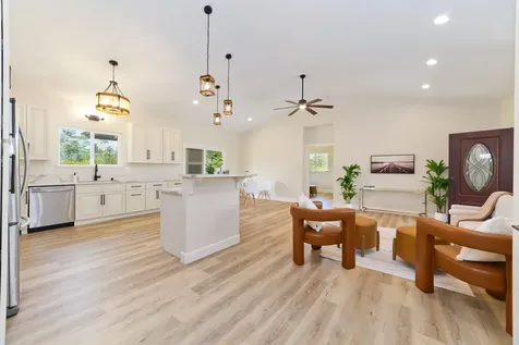 15-1736 7th Avenue Keaau HI 96749