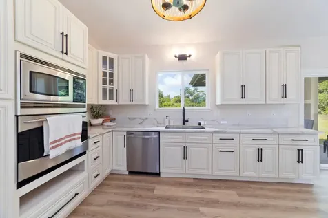 15-1736 7th Avenue Keaau HI 96749