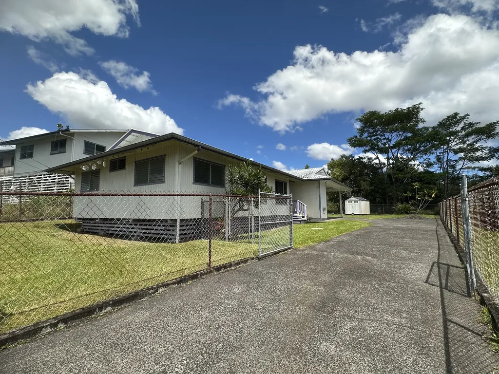102 Puhili Street Hilo HI 96720