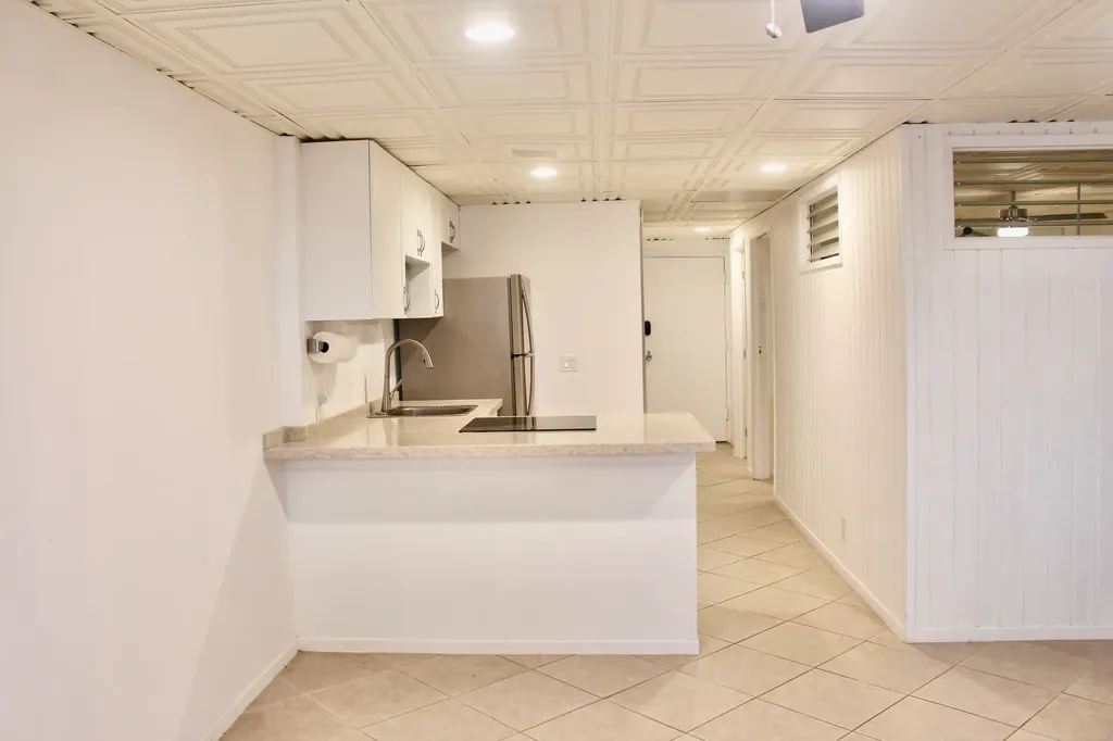 75-5719 Kona Plaza Kailua-kona HI 96740