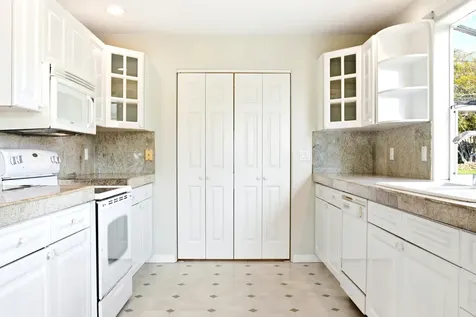 67-1271 Mamalahoa Highway Kamuela HI 96743