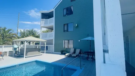 75-5680 Kuakini Highway Kailua-kona HI 96740