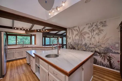 173 Opio Road Hilo HI 96720