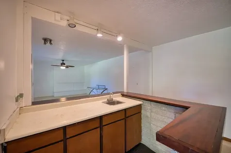 173 Opio Road Hilo HI 96720