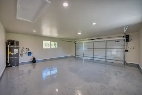 99-303 Maunanani Place Volcano HI 96718