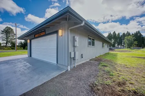 99-303 Maunanani Place Volcano HI 96718