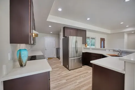 99-303 Maunanani Place Volcano HI 96718