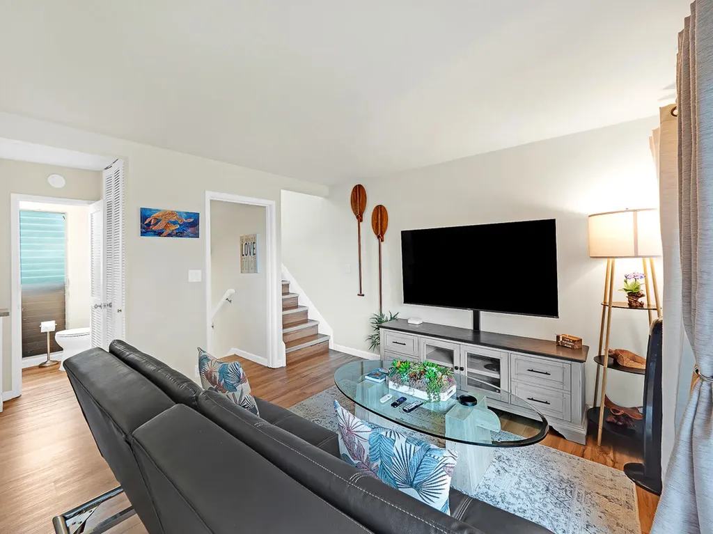 75-5855 Walua Road Kailua-kona HI 96740