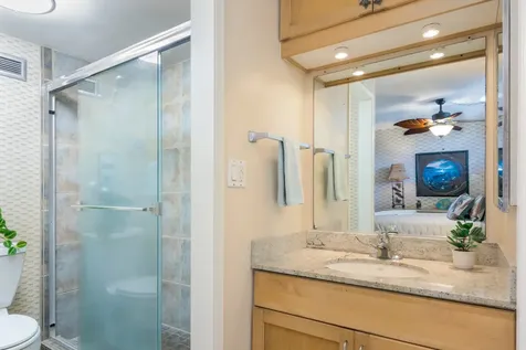 75-5782 Kuakini Highway Kailua-kona HI 96740