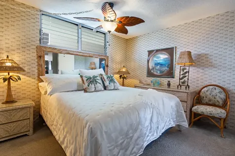 75-5782 Kuakini Highway Kailua-kona HI 96740