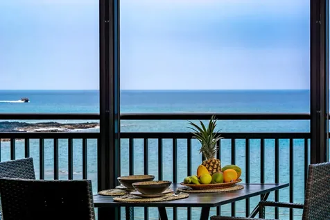 75-5782 Kuakini Highway Kailua-kona HI 96740