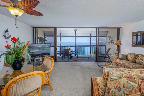 75-5782 Kuakini Highway Kailua-kona HI 96740