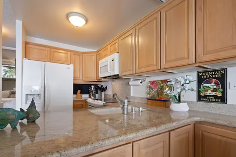 75-5782 Kuakini Highway Kailua-kona HI 96740