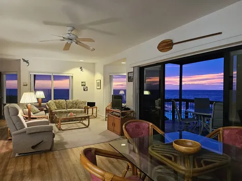 78-261 Manukai Street Kailua-kona HI 96740