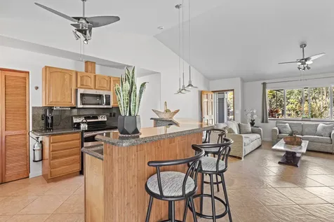 15-1953 13th Avenue Keaau HI 96749