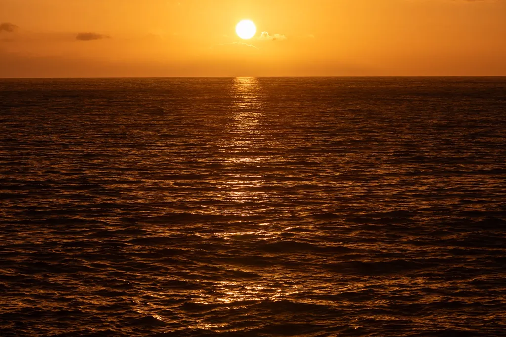 75-6016 Alii Drive Kailua-kona HI 96740