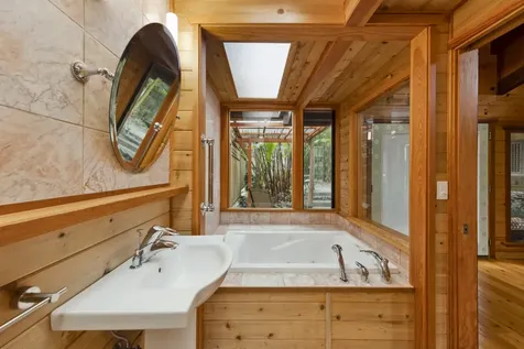 19-4245 Ke Koa Nui Street Volcano HI 96785