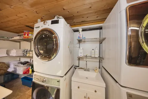 19-4245 Ke Koa Nui Street Volcano HI 96785