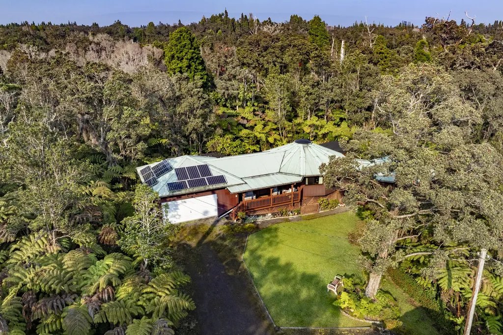 19-4235 Wright Road Volcano HI 96785