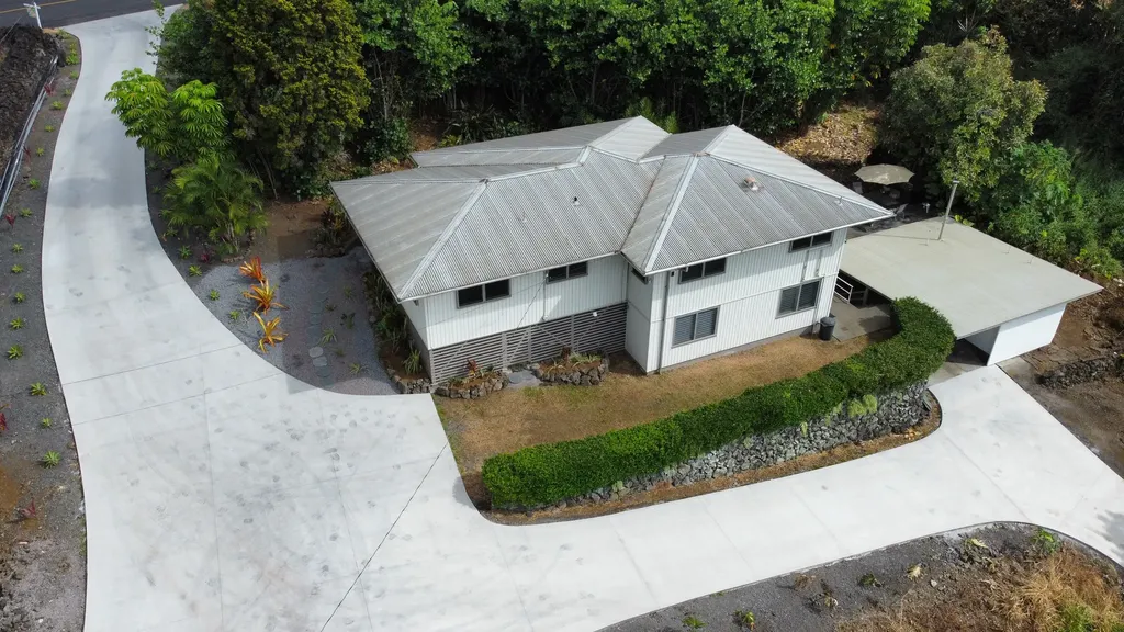 79-7140 Mamalahoa Highway Holualoa HI 96725