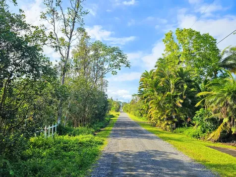 15-2042 24th Avenue Keaau HI 96749