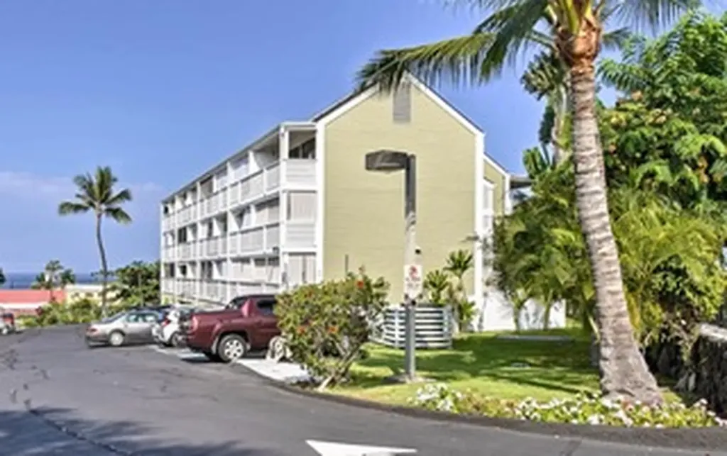 75-5680 Kuakini Highway Kailua-kona HI 96740