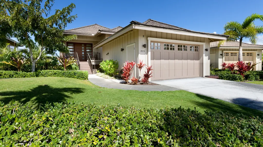 68-1122 N Kaniku Drive Kamuela HI 96743