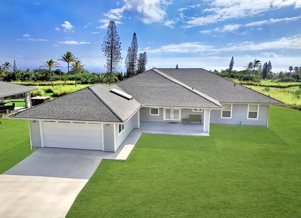 94-5774 Kalakau Street Naalehu HI 96772
