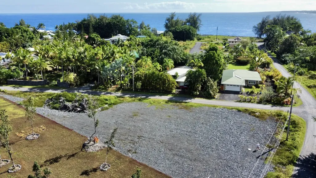 15-892 Lemiwai Road Keaau HI 96749
