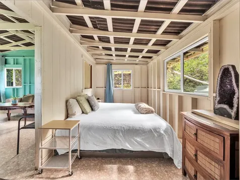 87-1081 Haleili Road Captain Cook HI 96704