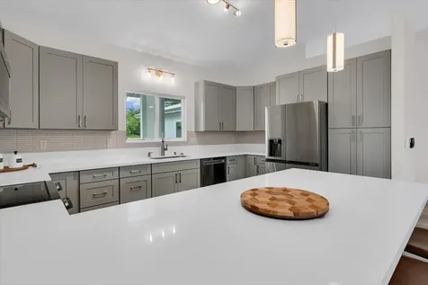 15-1517 Beach Road Keaau HI 96749