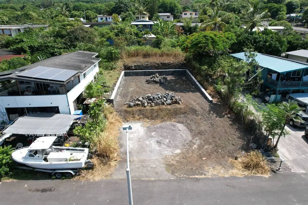 74-5155 Hokulii Place Kailua-kona HI 96740