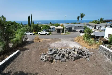 74-5155 Hokulii Place Kailua-kona HI 96740