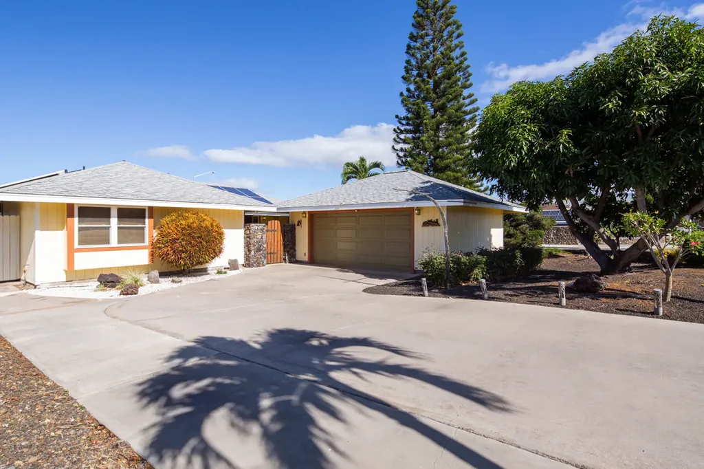 68-1652 Hoohiki Court Waikoloa HI 96738