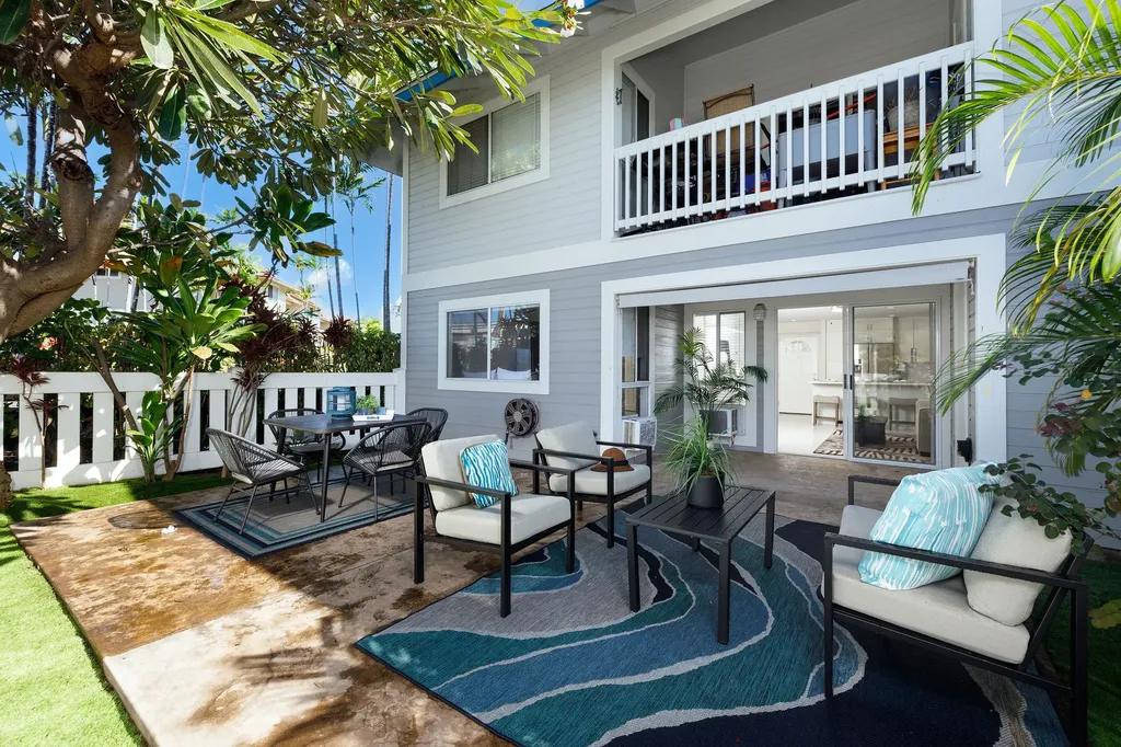 75-6081 Alii Drive Kailua-kona HI 96740