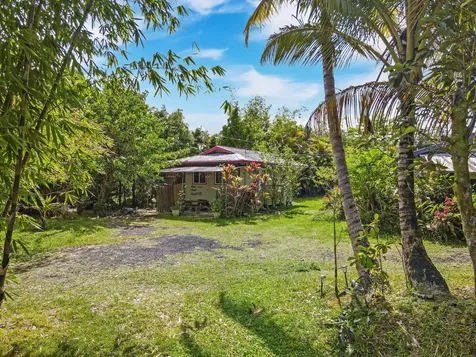 15-2056 32nd Avenue Keaau HI 96749
