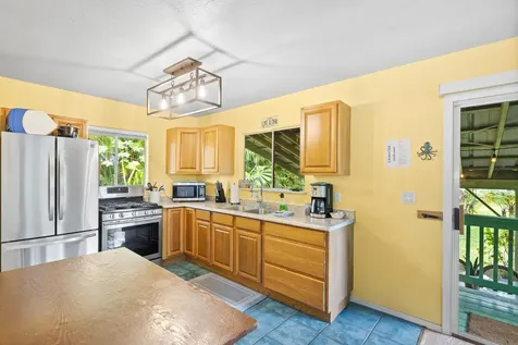 15-2056 32nd Avenue Keaau HI 96749