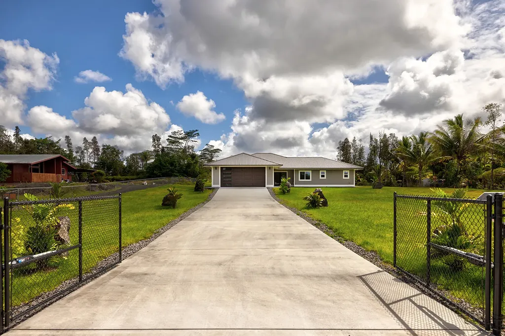 15-1818 31st Avenue Keaau HI 96749