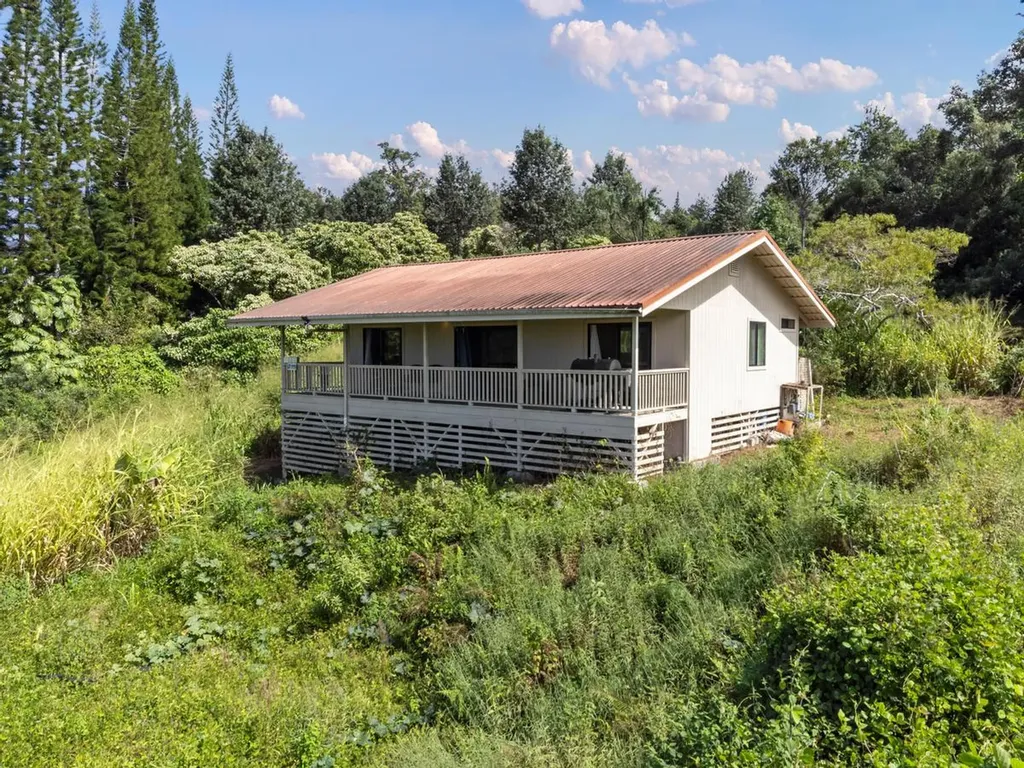 89-1444 Anapuka Road Captain Cook HI 96704