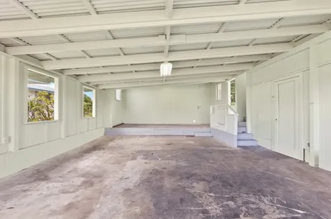 217 Haihai Street Hilo HI 96720