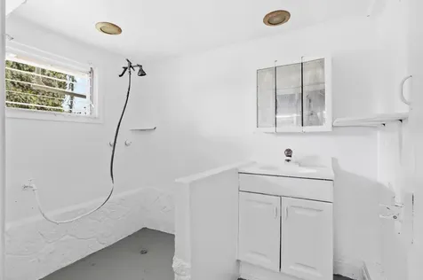 217 Haihai Street Hilo HI 96720