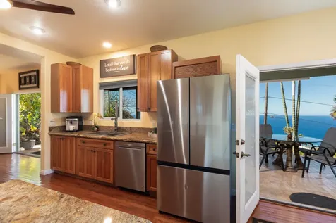 87-3190 Fern Road Captain Cook HI 96704