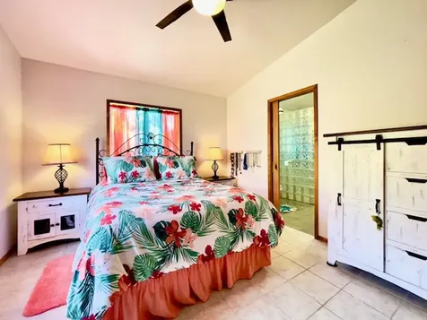 88-1587 Ala Malino Road Captain Cook HI 96704